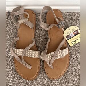 Toms Women's Lexie Oxford Tan Heritage/Diamond Tribal Sandal